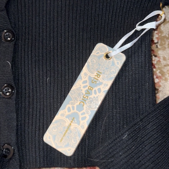 black long sleeve iris cropped button up - Picture 4 of 4